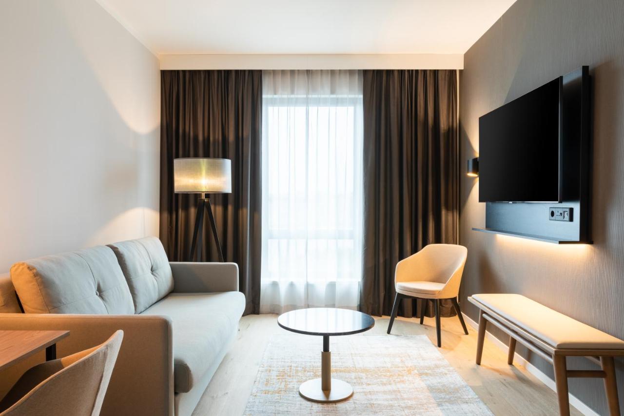 Ac Hotel By Marriott אינברנס מראה חיצוני תמונה