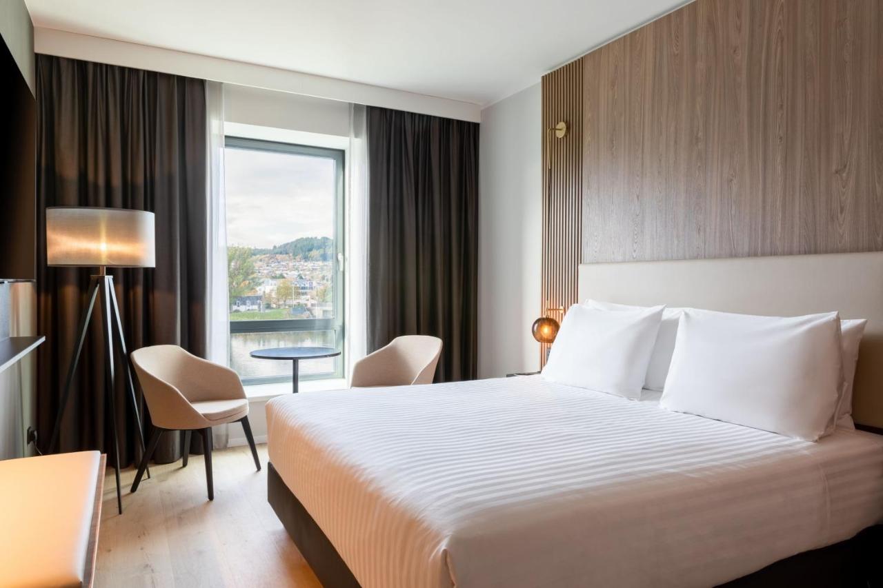Ac Hotel By Marriott אינברנס מראה חיצוני תמונה