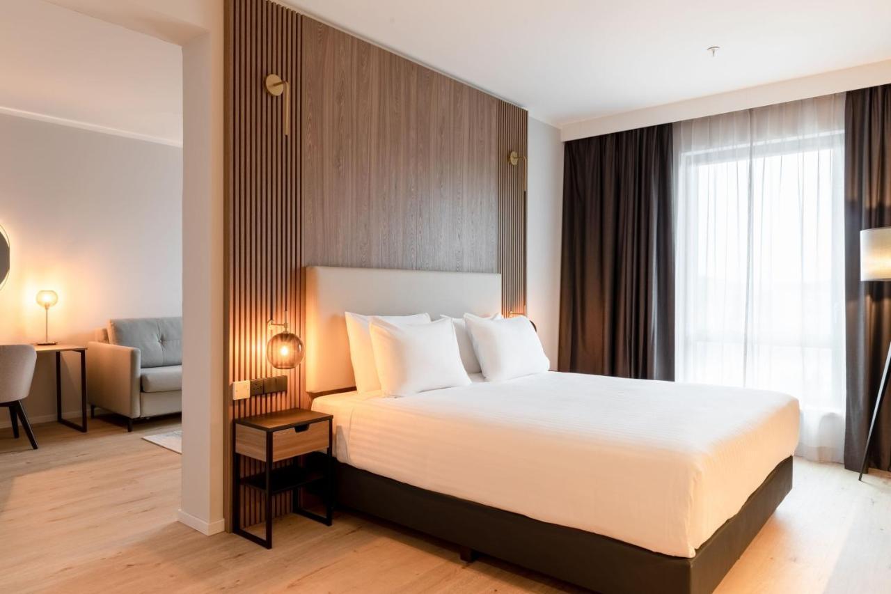 Ac Hotel By Marriott אינברנס מראה חיצוני תמונה
