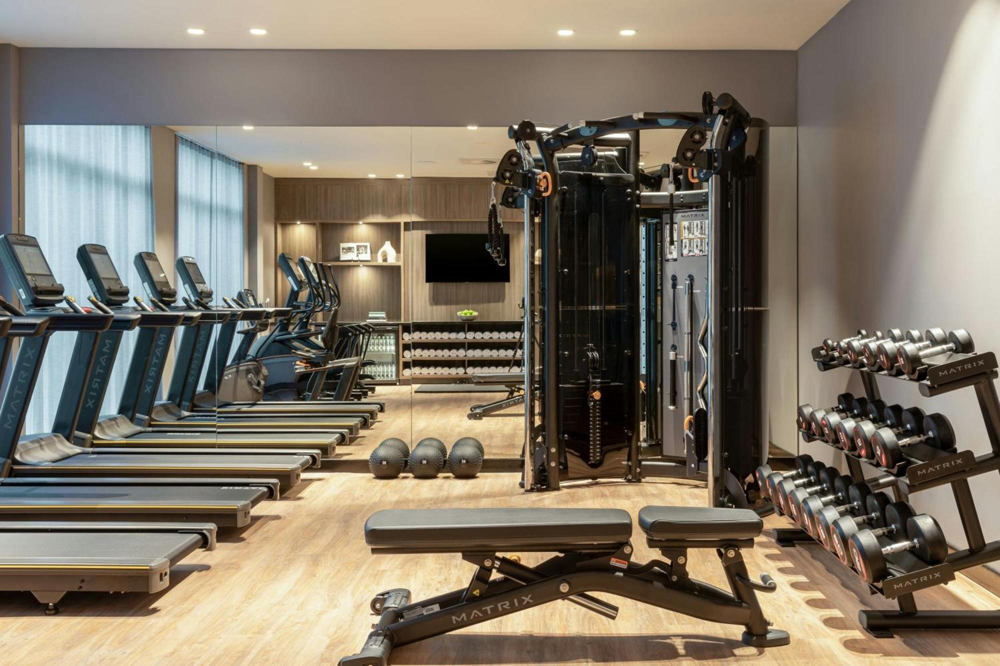 Ac Hotel By Marriott אינברנס מראה חיצוני תמונה